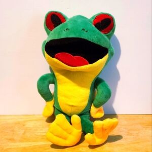 *2 for $25* RAINFOREST CAFE - Red Eye Tree Frog - 14" Plush Toy - Niagra Falls